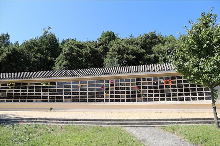 万福园公墓卧碑价格