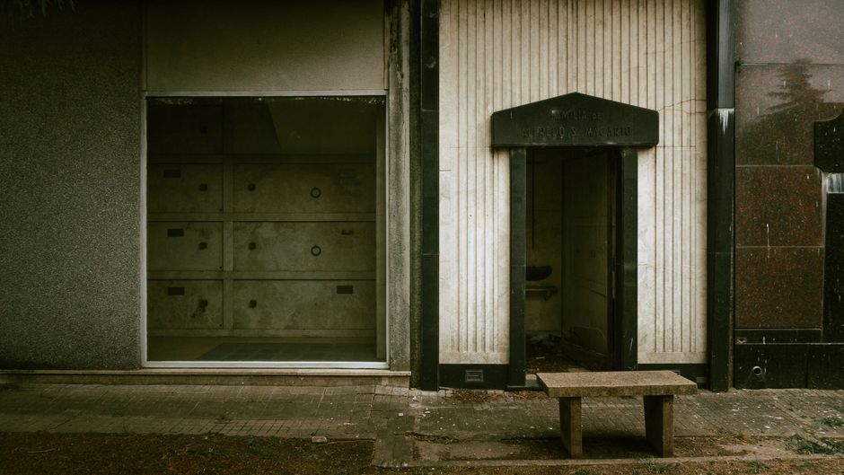 咨询点与园区不同，选墓前先搞清清颐园收费
